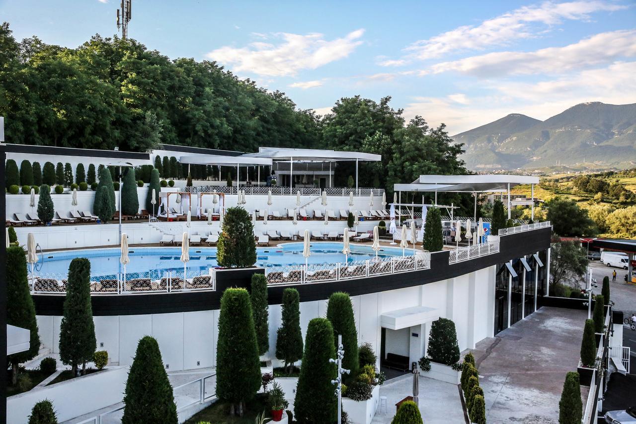 Mai Tai Resort Tirana Esterno foto