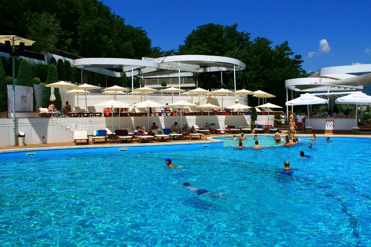 Mai Tai Resort Tirana Esterno foto